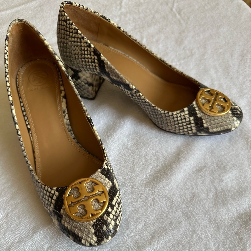 Tory Burch snakeskin embossed Chelsea pump